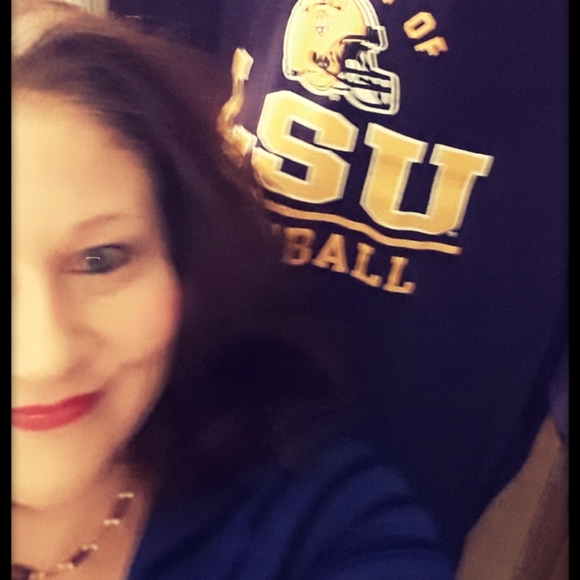 Meet your Posher, Mikki - Picture 2 of 3